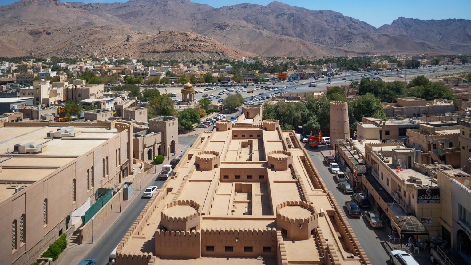 Guesthouses-in-the-Hajar-Mountains