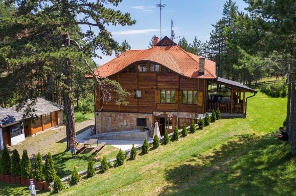 Rustic-Cabin-Zlatibor-Ribnica-Serbia