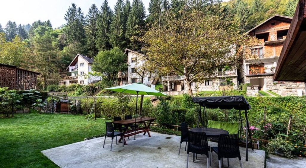 Hostel Srebrenica