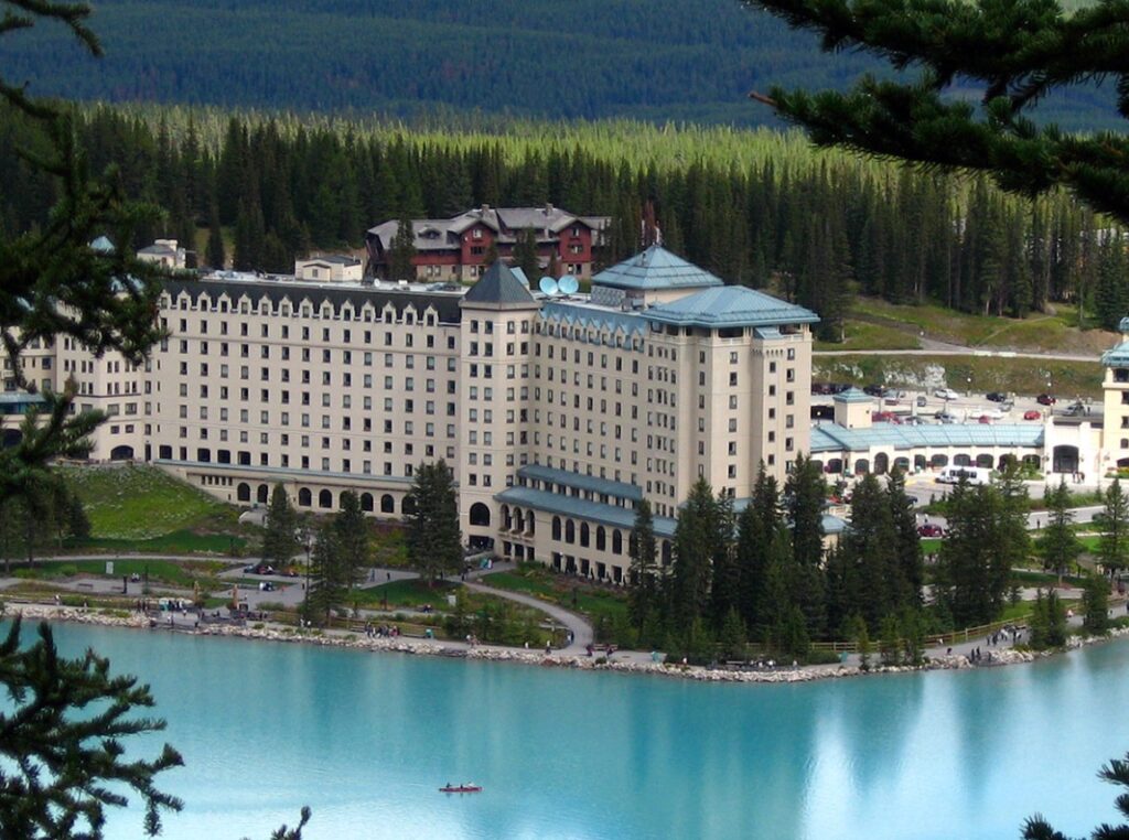 Fairmont-Chateau-Lake-Louise