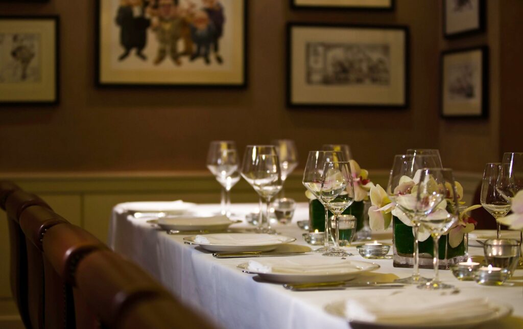 The-Saddle-Room-restaurant